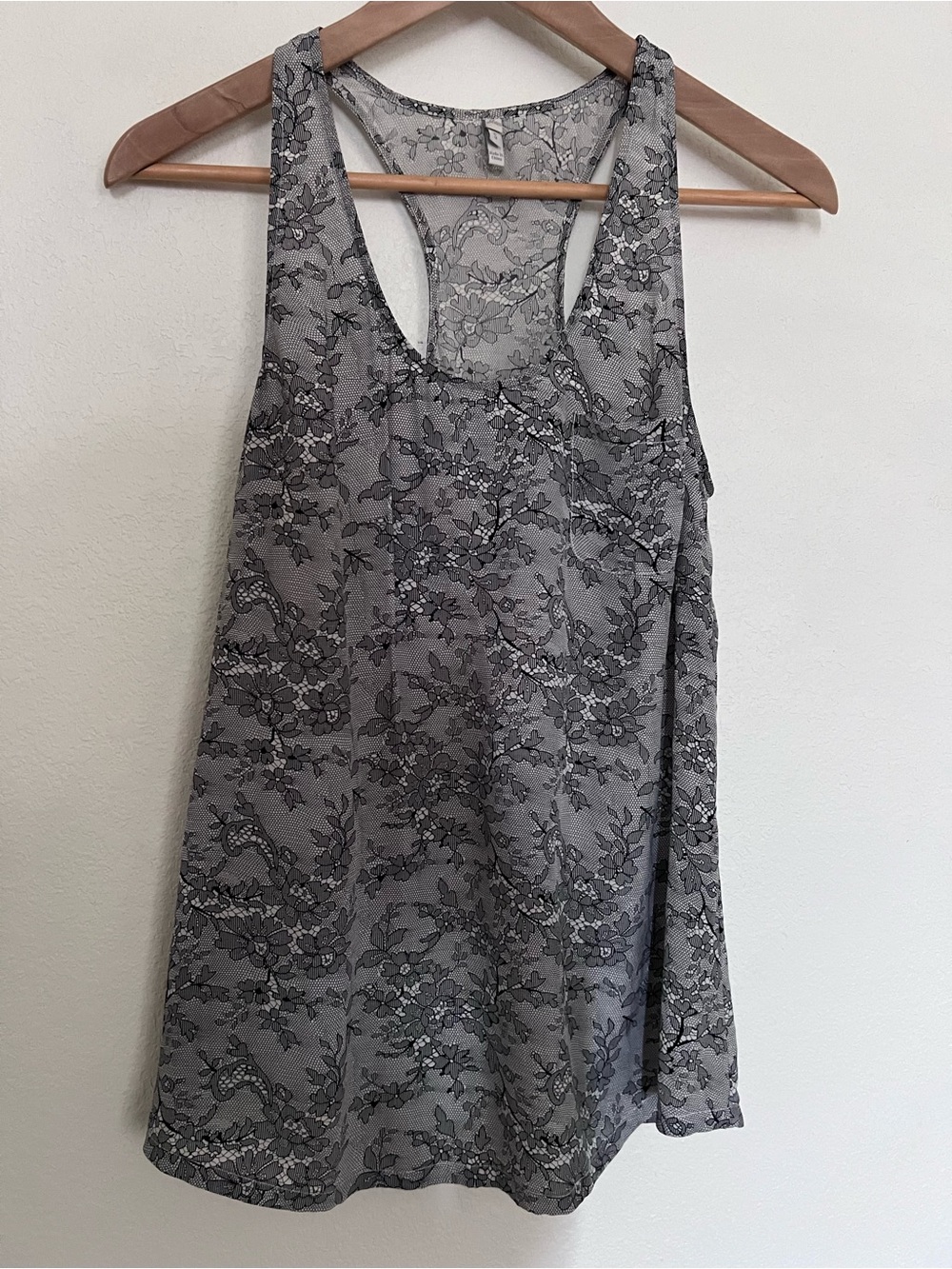 Joie 100% Silk Racerback Tank Black & White Lace Print Size Small
